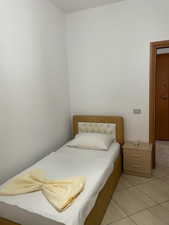 Rooftop Apartament Alexandria Vlorë Exteriör bild